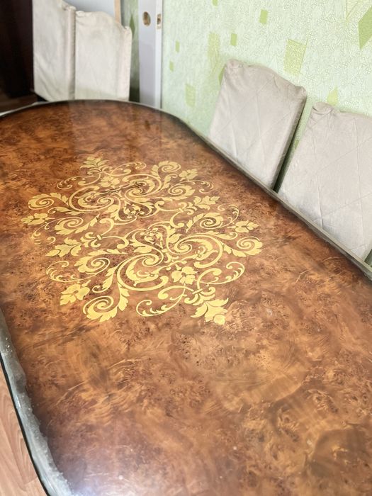 Продам стол со стулями