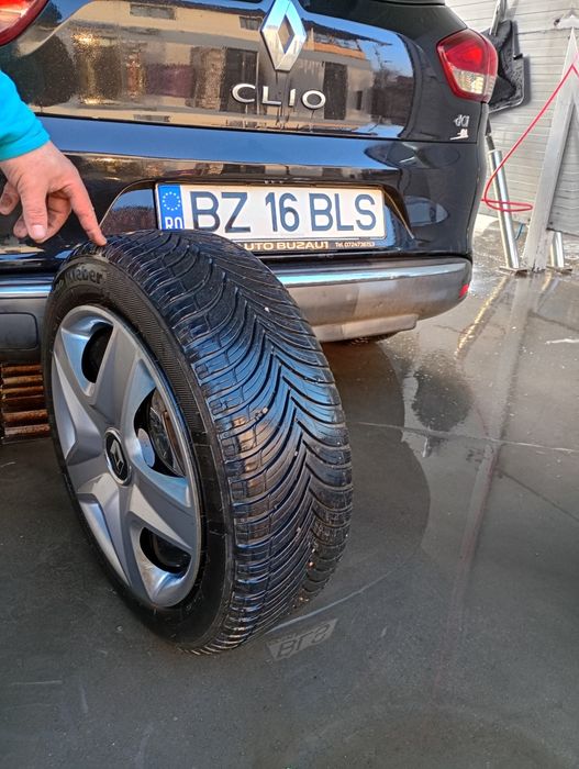 Jante tabla originale,capace originale,cauciucuri bune.