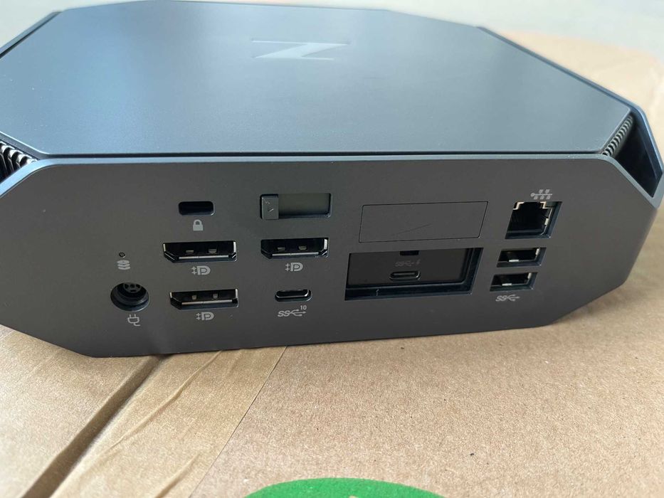 HP Z2 Mini G4 Workstation*i7 8700*Quadro P1000*512GB NVMe SSD*16GB DDR4*Wi-Fi build in