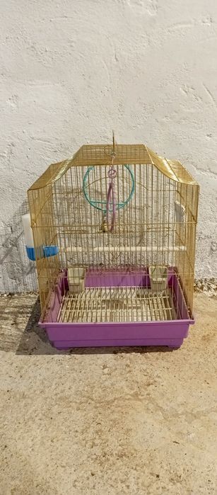 Продам клетку для попугаев
