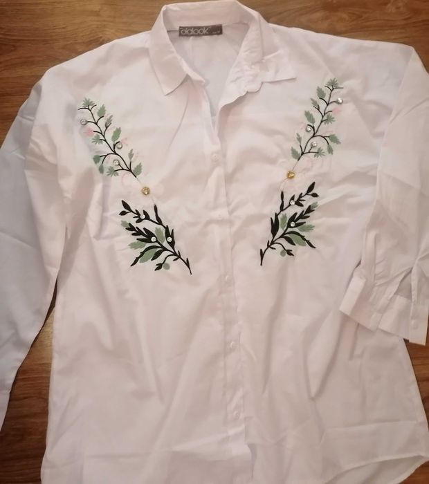 Нова дамска риза