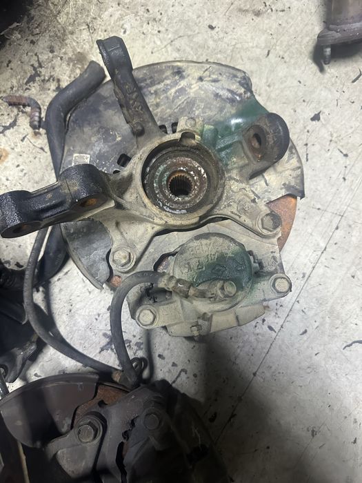 Цафа ступица на Раф 4