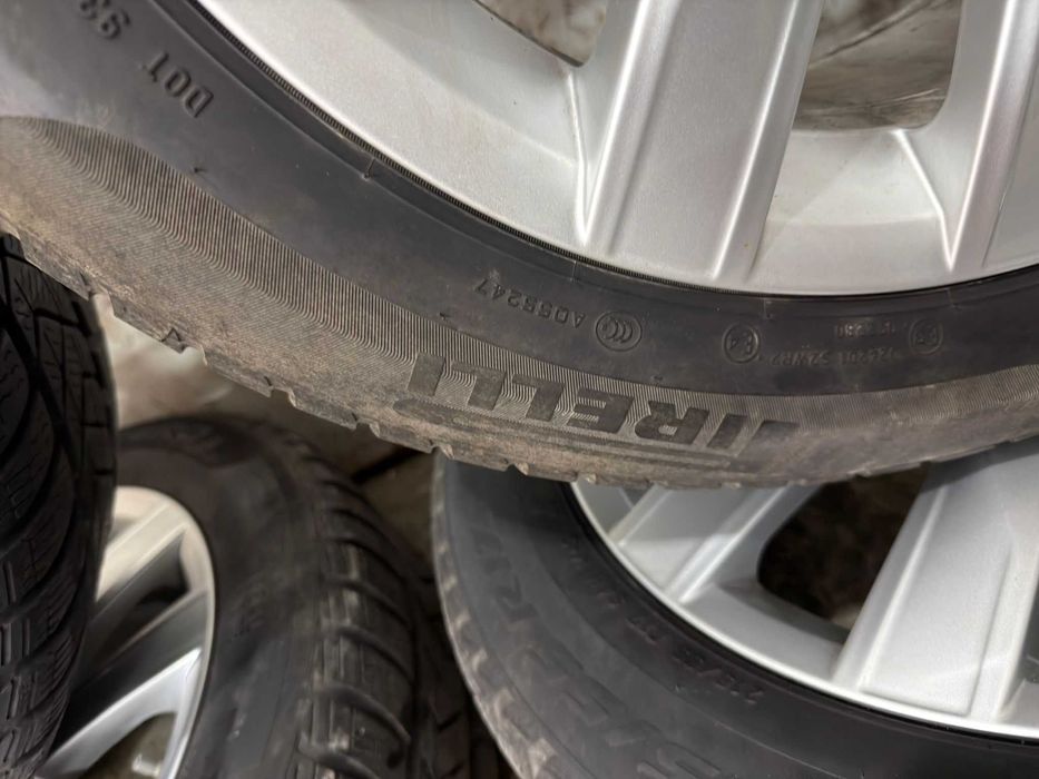 Jante OEM VW 17 5x112 ET38 Golf Passat Octavia + 215/55 R17 iarna