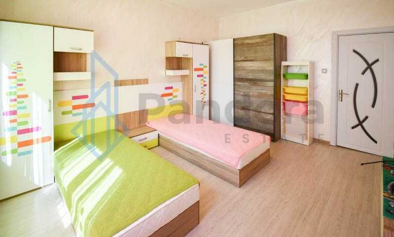 Тристаен апартамент под наем в кв. Младост 3