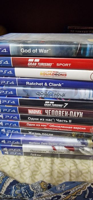 PS4 pro 1Tb + 12 дисков + VR