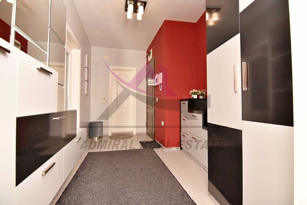 Продава се Двустаен апартамент в Варна, Цветен квартал - 88 кв.м за 1932 €/кв.м - Снимка #5