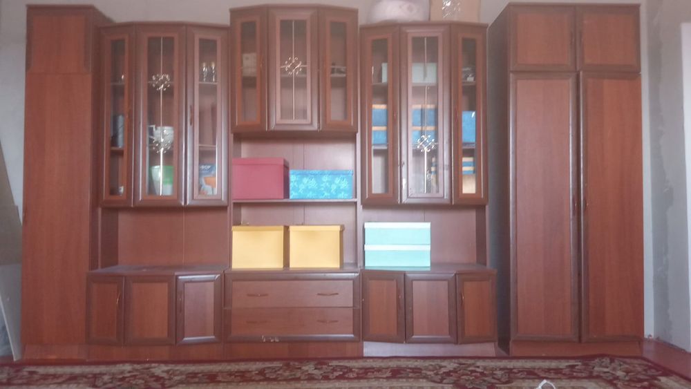 Стенка, сандықтар сатылады