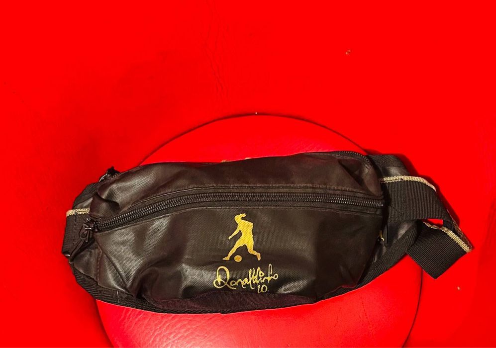 Барсетки кожаные