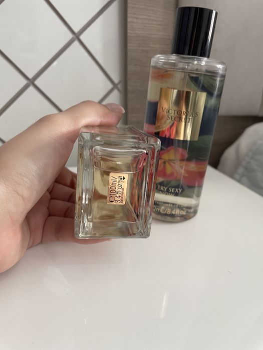 Парфюм и спрей Victoria’s secret. Very sexy Now