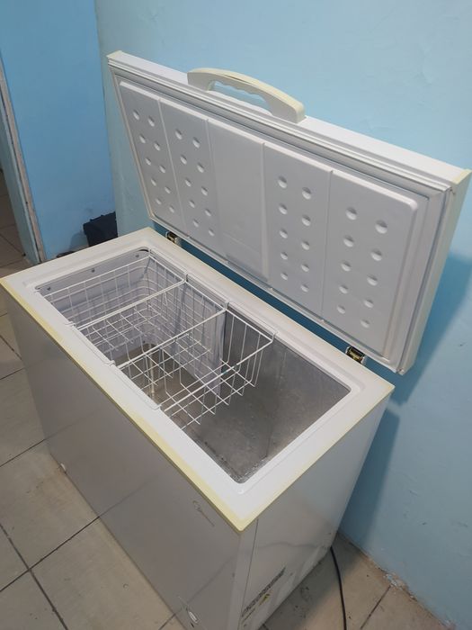 Продам морозилку
