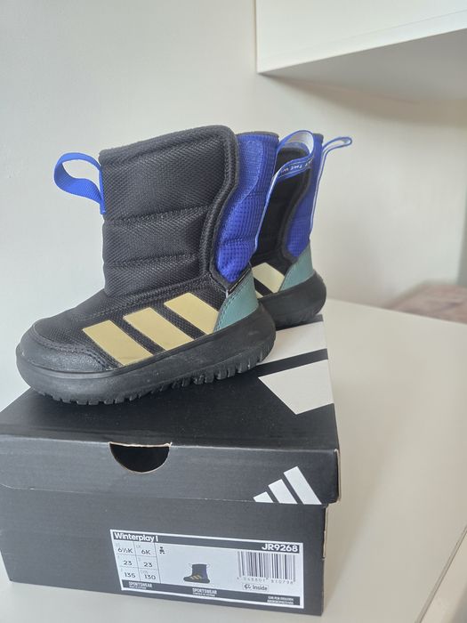 Ботуши детски adidas 
Боти Winterplay, Черен, Кралско Синьо, Морско зе
