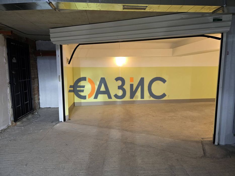 Голям подземен Гараж в сграда Златна рибка, Несебър, България, 33,44