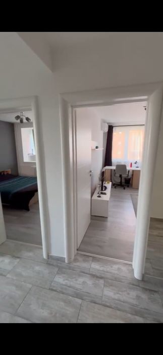 Închiriez apartament 2 camere in spatele medicinei