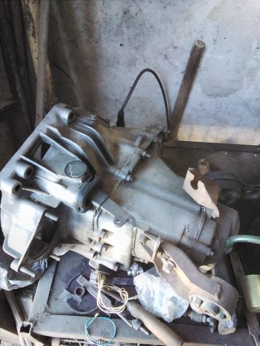 ПродамДВС 402 +  КПП и ДВС ВАЗ 2109 и РИЗИНА НА ДИСКАХ