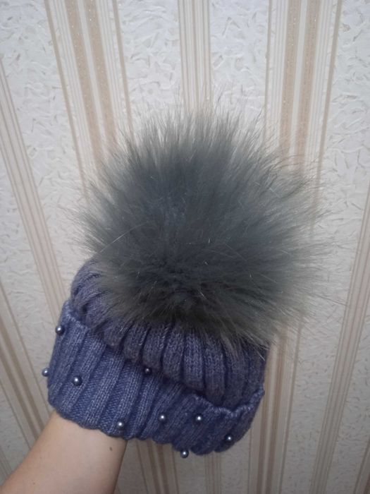 Женская зимняя шапка