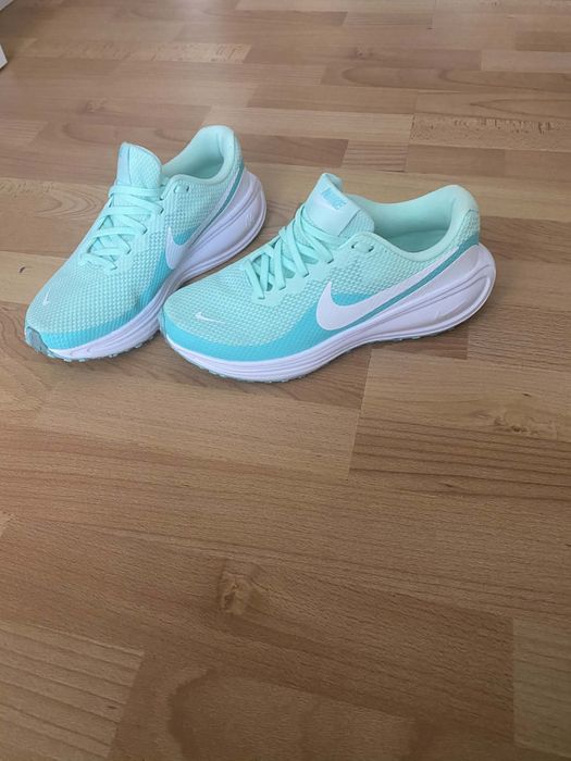 Маратонки/Обувки Nike