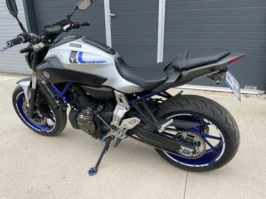 Yamaha mt-07 2016