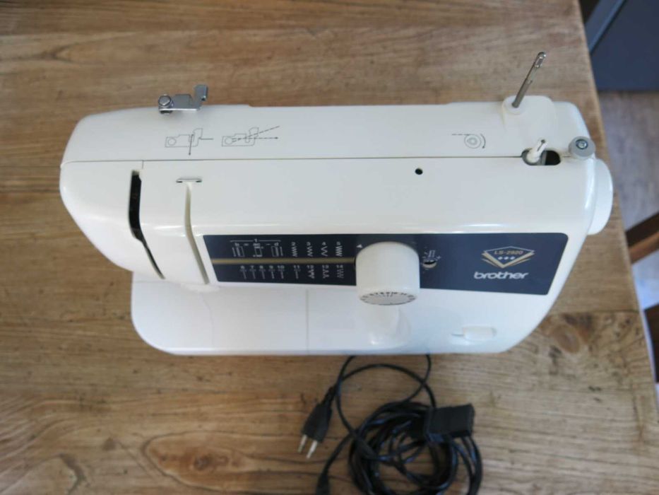 Шевна машина Brother LS-2920