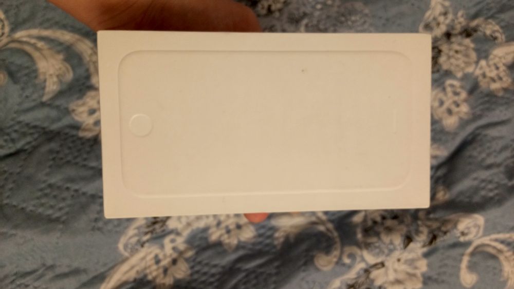 Продаю айфон 6 хорошом состоянии