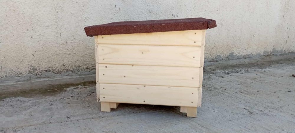 Голяма дървена къща за котки ,  колиба за коте куче семейство котки