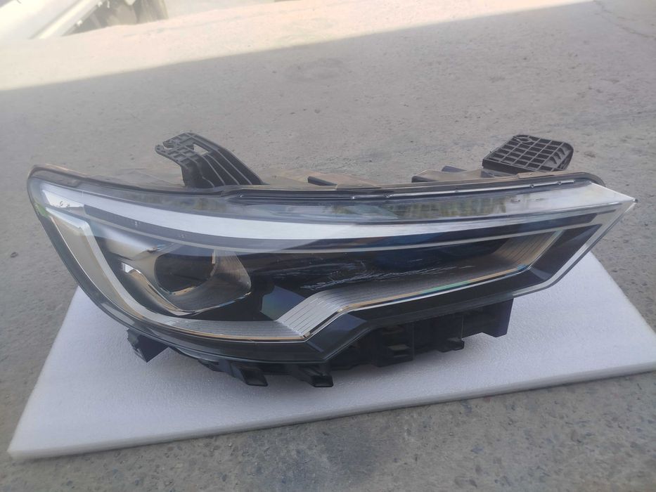 Hongqi  бампер ва фара