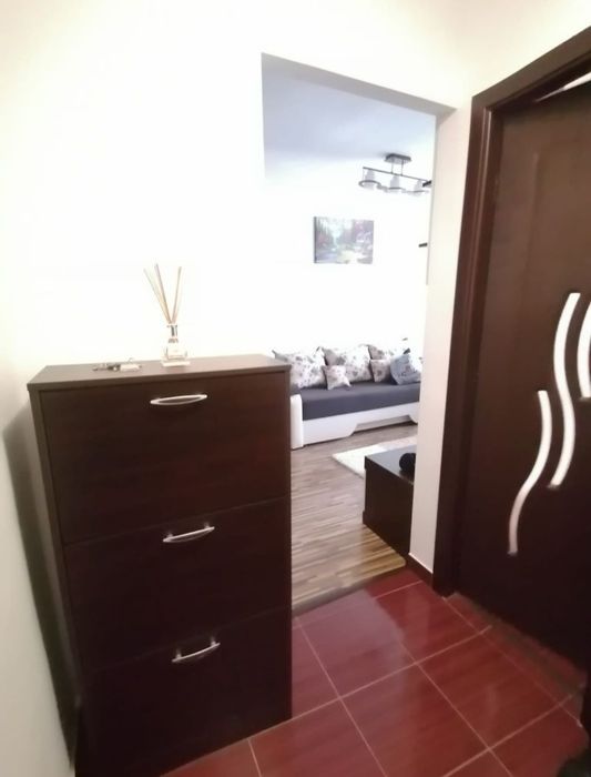 Închiriez garsoniera in zona Cinema Dacia