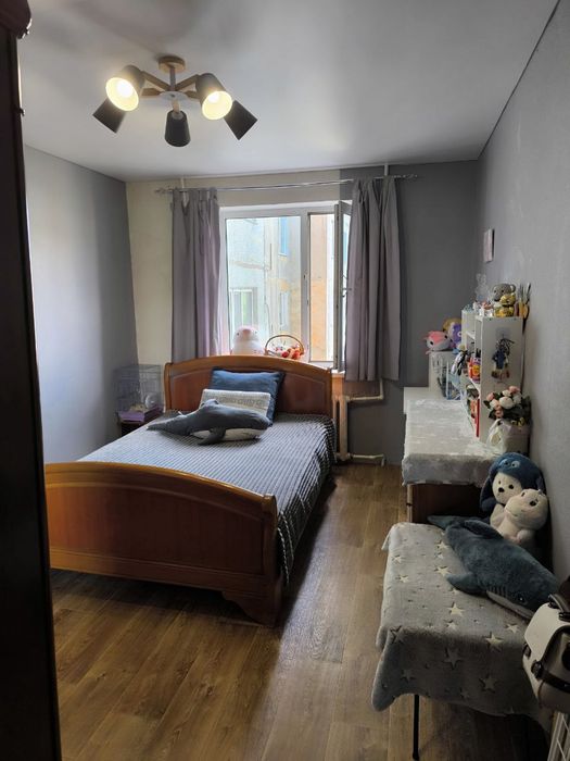 Продается спальный гарнитур СРОЧНО