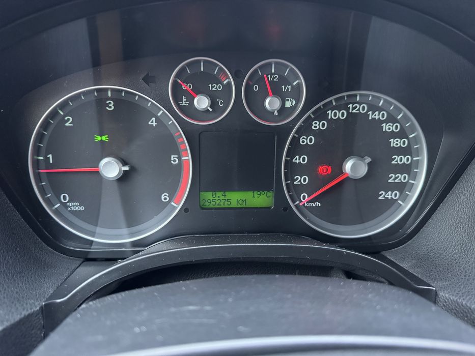 Ford c-max 19.D.90.кс