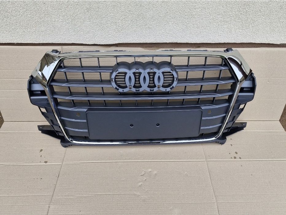Grila centrala Audi Q3 facelift 2014-2018 NOUA AM