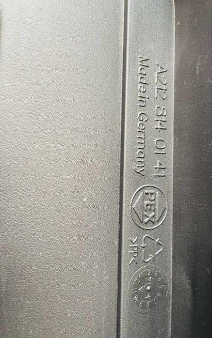 Оригинална гумена постелка за багажник за Mercedes E class 2013-2016г