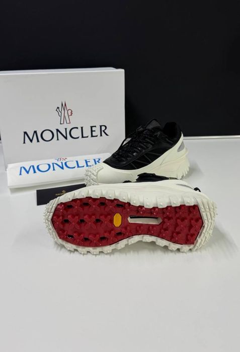 Мъжки сникърси moncle