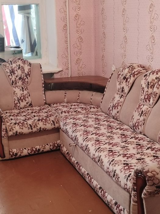 Диван б/у продам
