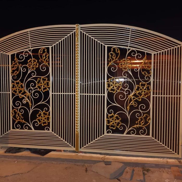 Porți și garduri din fier forjat