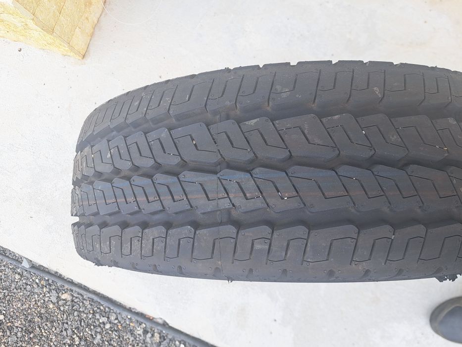 227 75 16 C CP  NOI Continental Michelin