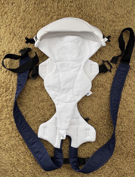 Marsiupiu Chicco blue&white