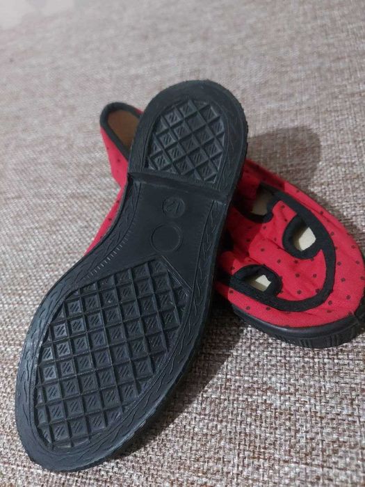 Новые балетки "Леди баг" на девочку. Польша. Размер 30-31.