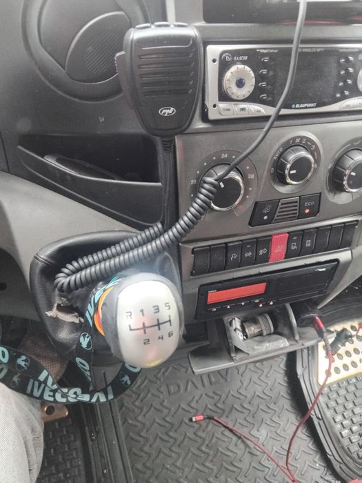Iveco 3,5 t cu Ac