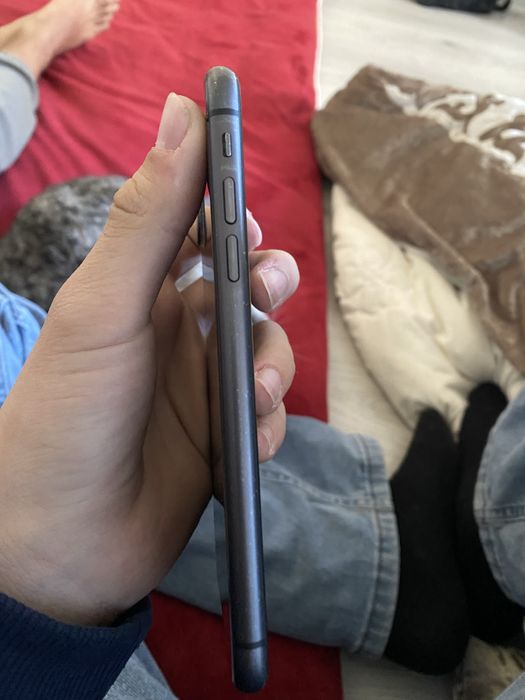 Iphone 11 64gb 74% емкость