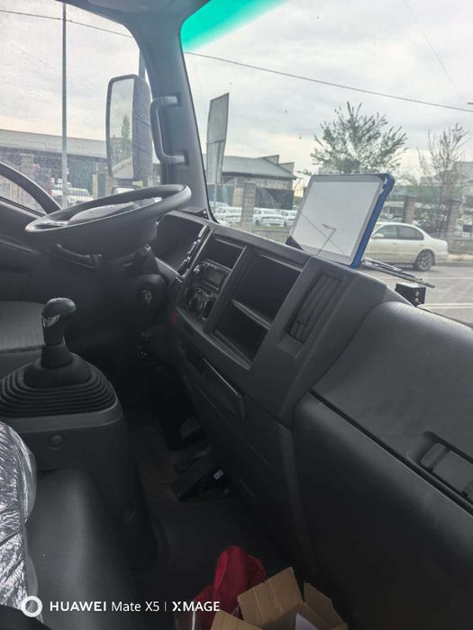 Рефрижератор Isuzu KV100