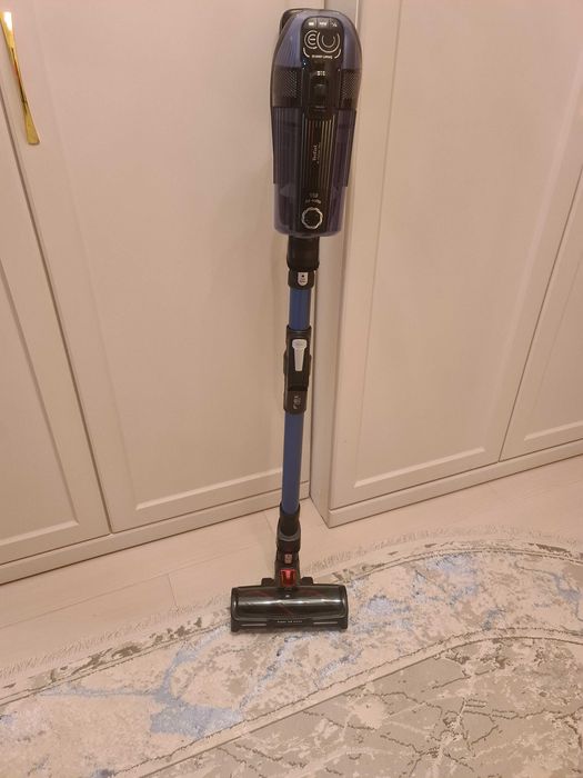 Продам вертикальный пылесос Tefal  X Force,  два в одном