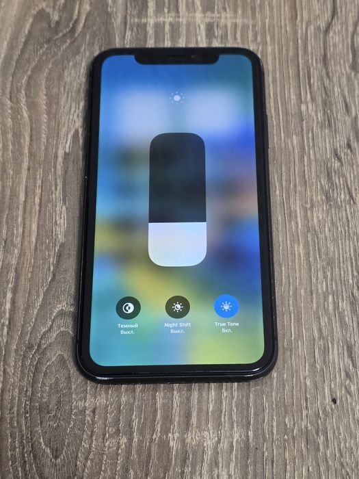 Продам телефон айфон 11 128gb