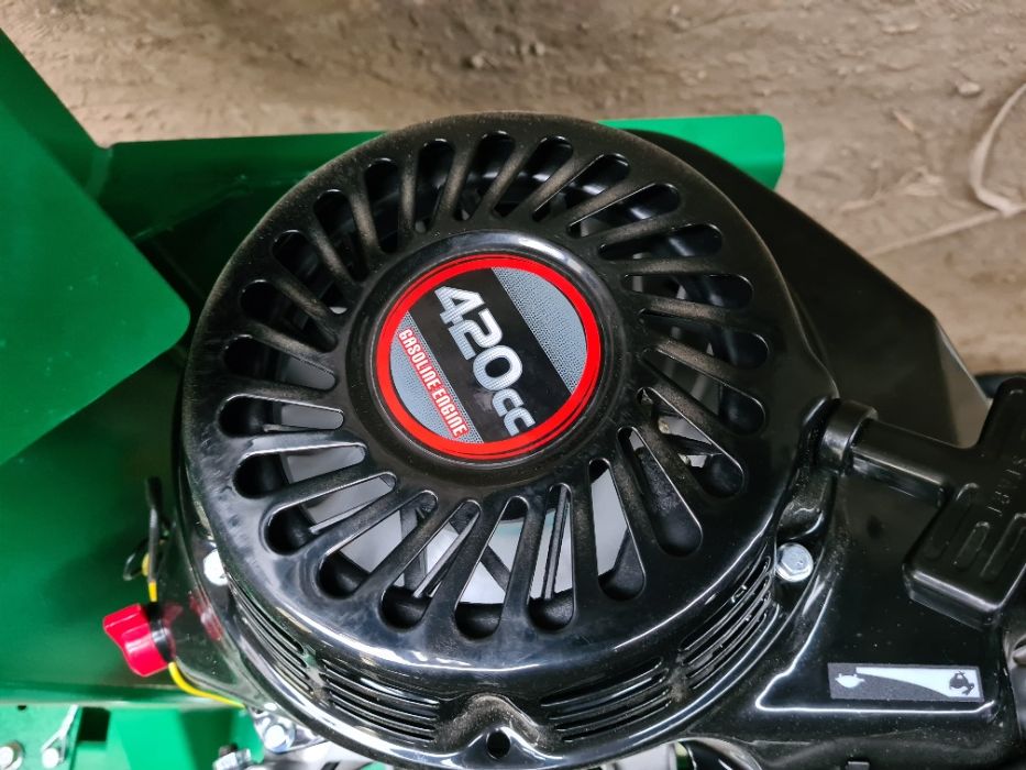 Despicator/crapator de busteni NOU-1050mm  -Putere 37T- Motor 15cp