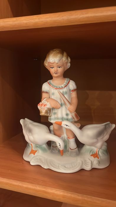 Vând 5 bibelouri portelan