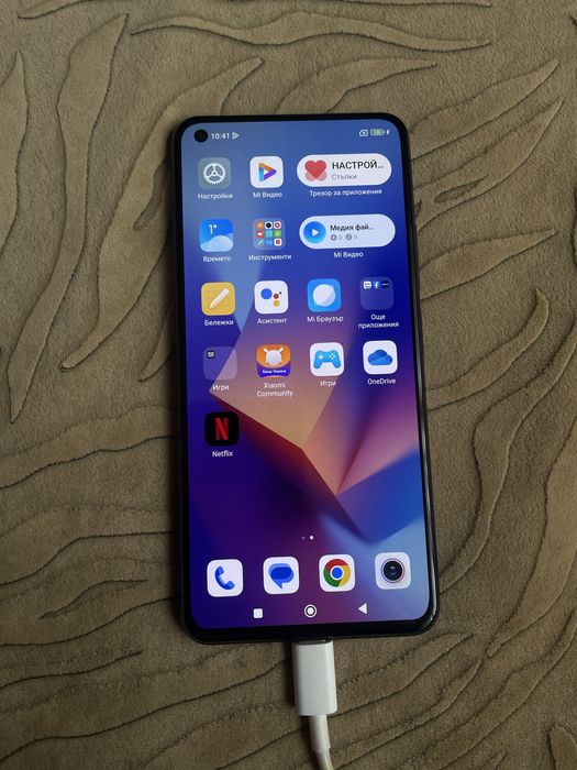 Продавам!!! Xiaomi Mi 11 Lite, Dual SIM, 128GB, 6GB RAM, 4G