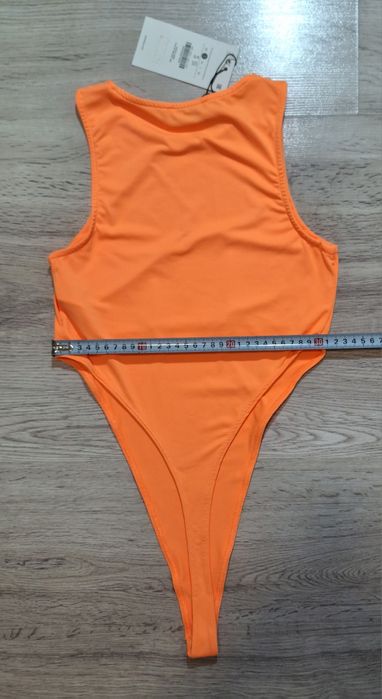 Body portocaliu Bershka, mărimea S, material elastic