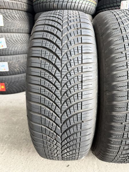 215/65/17 GOODYEAR 4бр