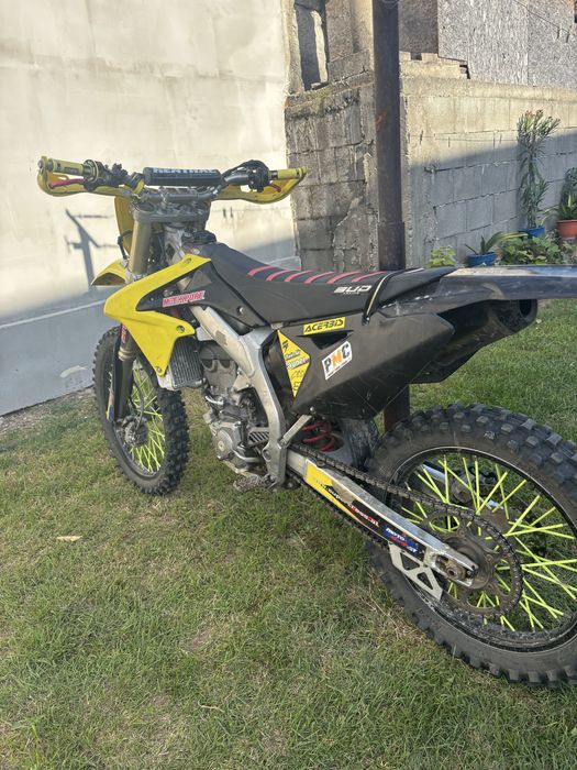 Vand susuki rmz 450 2012 sau fac schimb cu 250 enduro