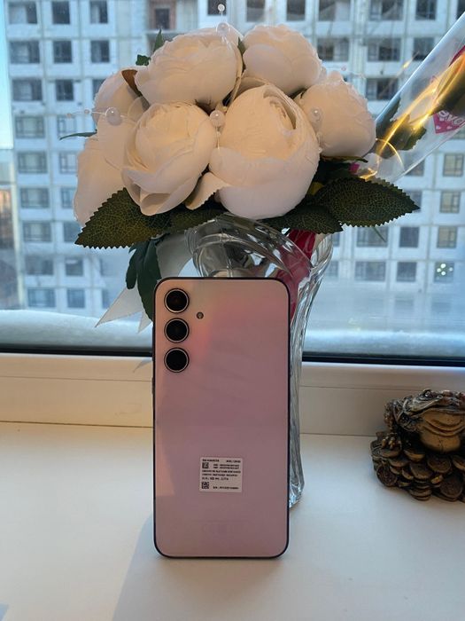 Самсунг телефон почти новая