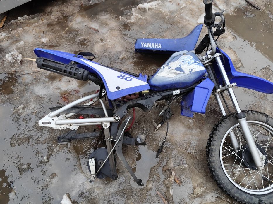 Yamaha PW80 cu motorul spart