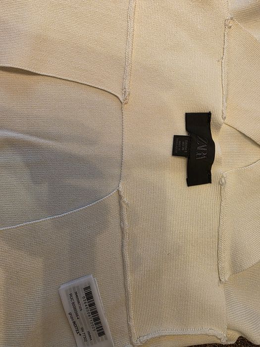 Топ с гол гръб Zara